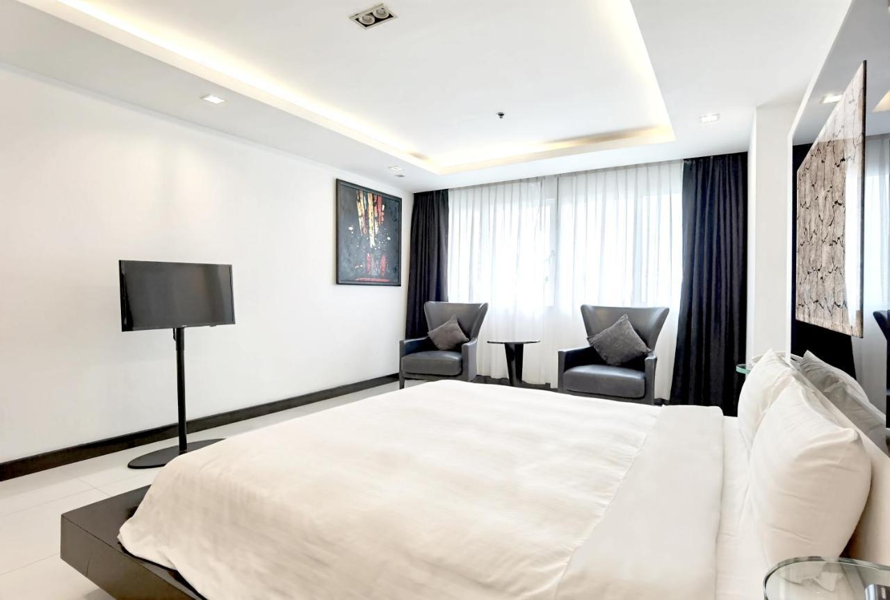 Nova Suites Pattaya By Compass Hospitality Екстериор снимка