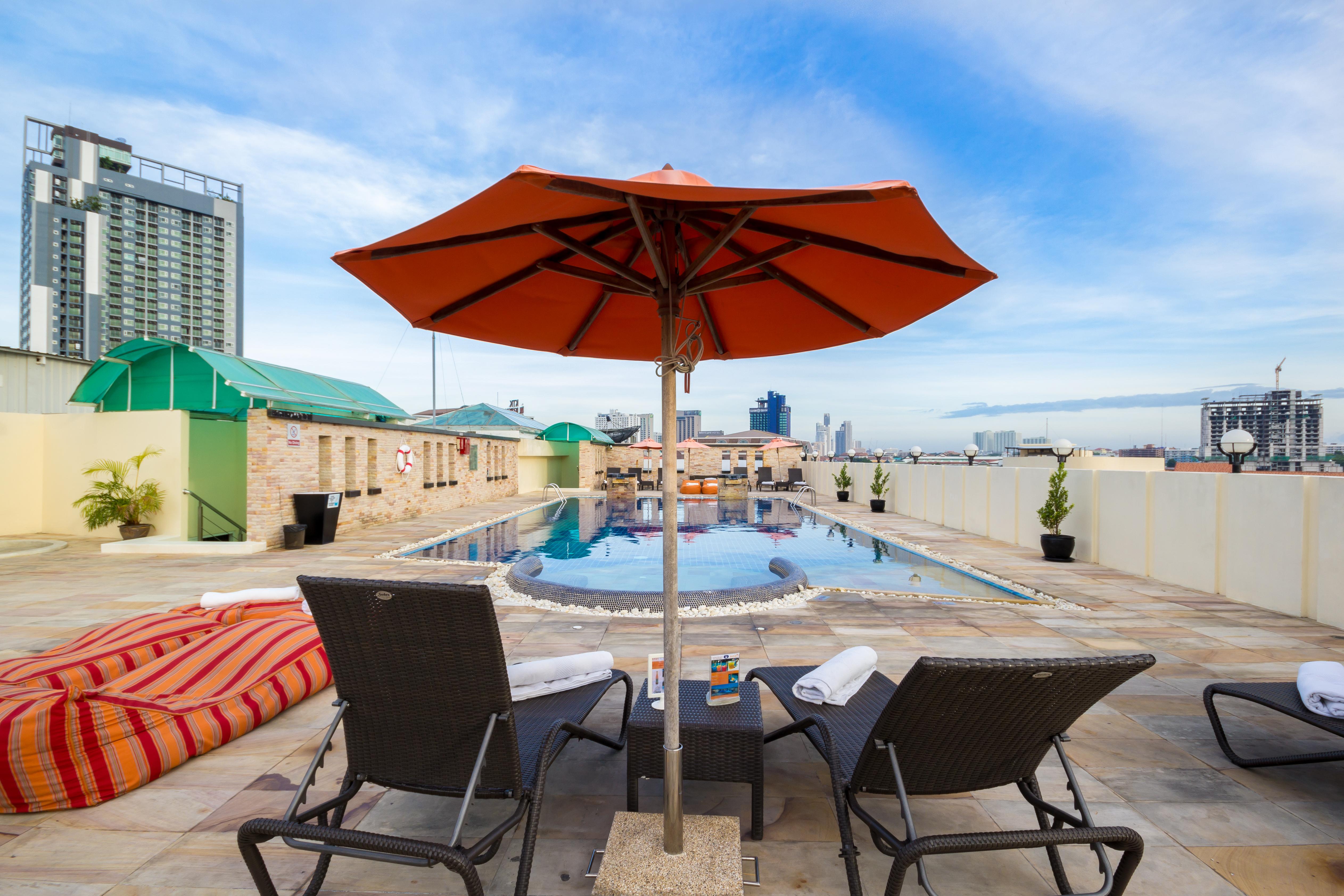 Nova Suites Pattaya By Compass Hospitality Екстериор снимка