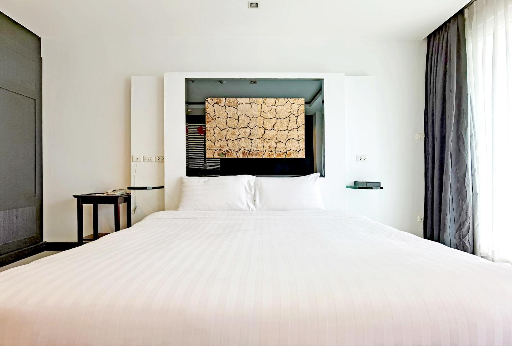 Nova Suites Pattaya By Compass Hospitality Екстериор снимка