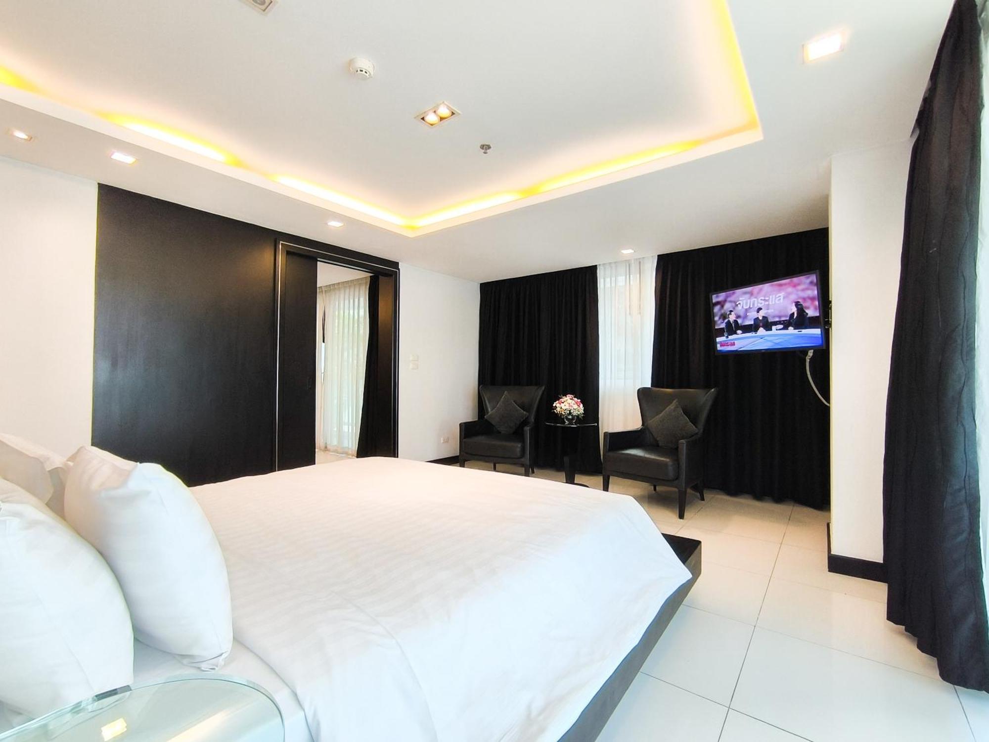 Nova Suites Pattaya By Compass Hospitality Екстериор снимка