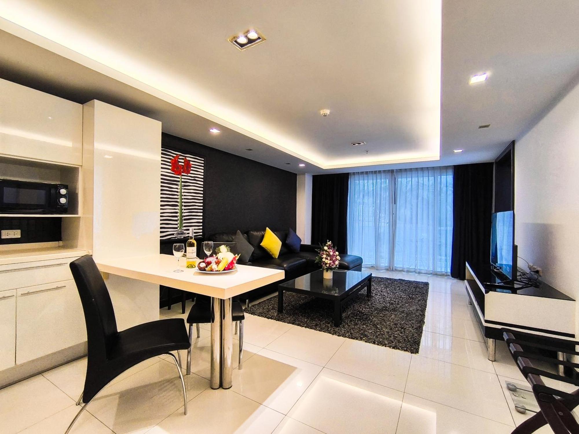 Nova Suites Pattaya By Compass Hospitality Екстериор снимка