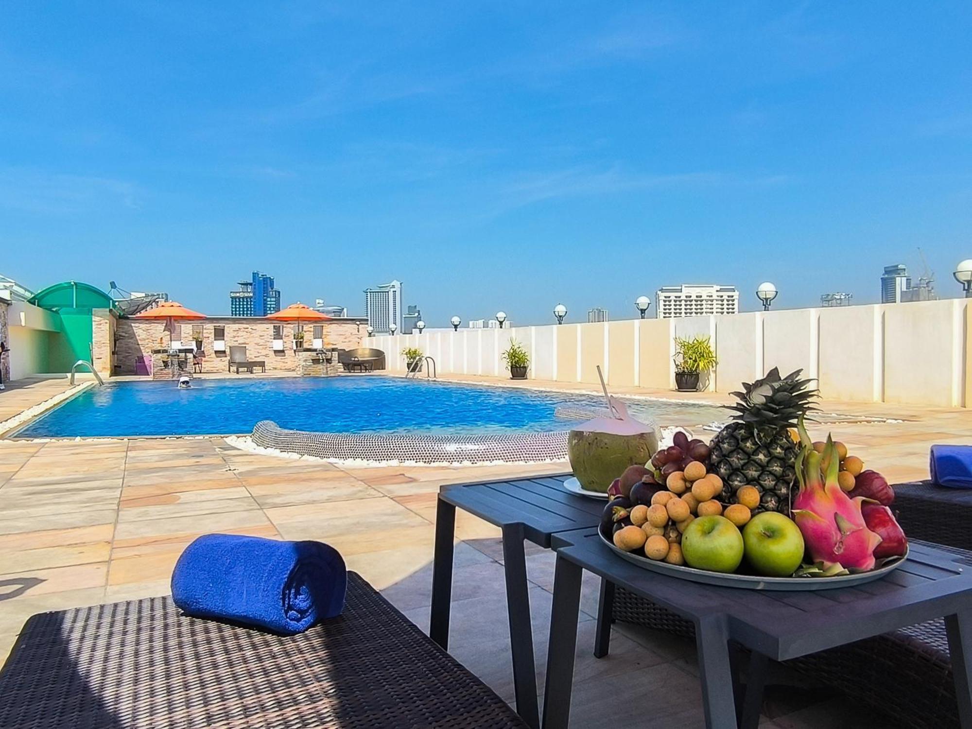 Nova Suites Pattaya By Compass Hospitality Екстериор снимка